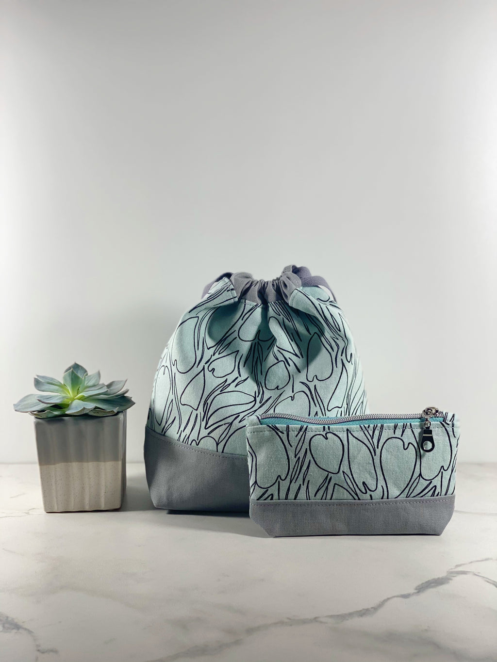 Project bags : le sac à projets et son pochon pour vos ouvrages – L'Atelier  d'Archibald